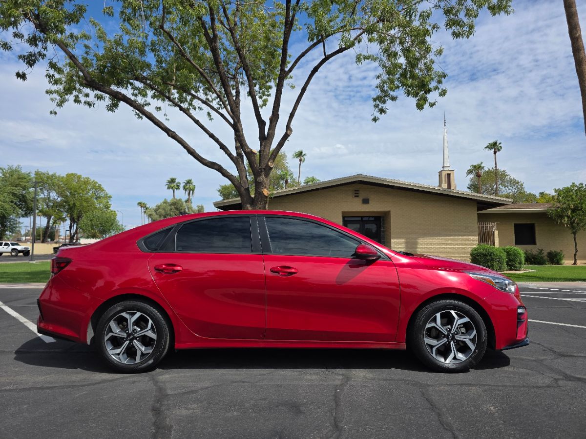 2021 Kia Forte LXS photo 3