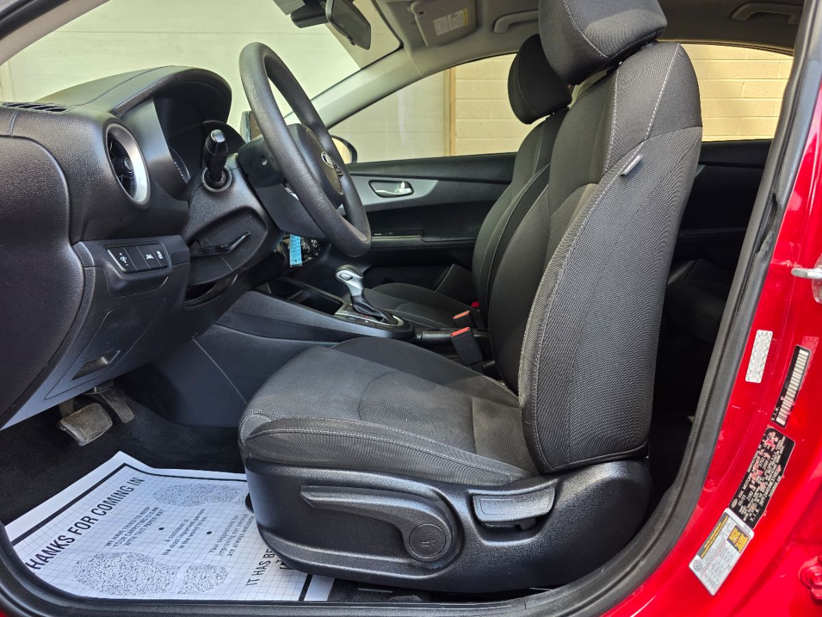 2021 Kia Forte LXS photo 25