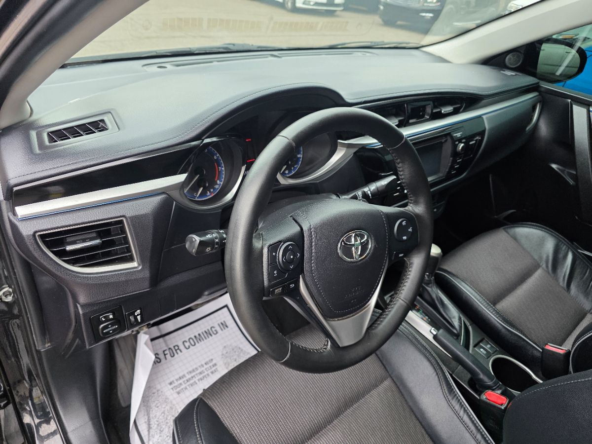 2016 Toyota Corolla Plus photo 11