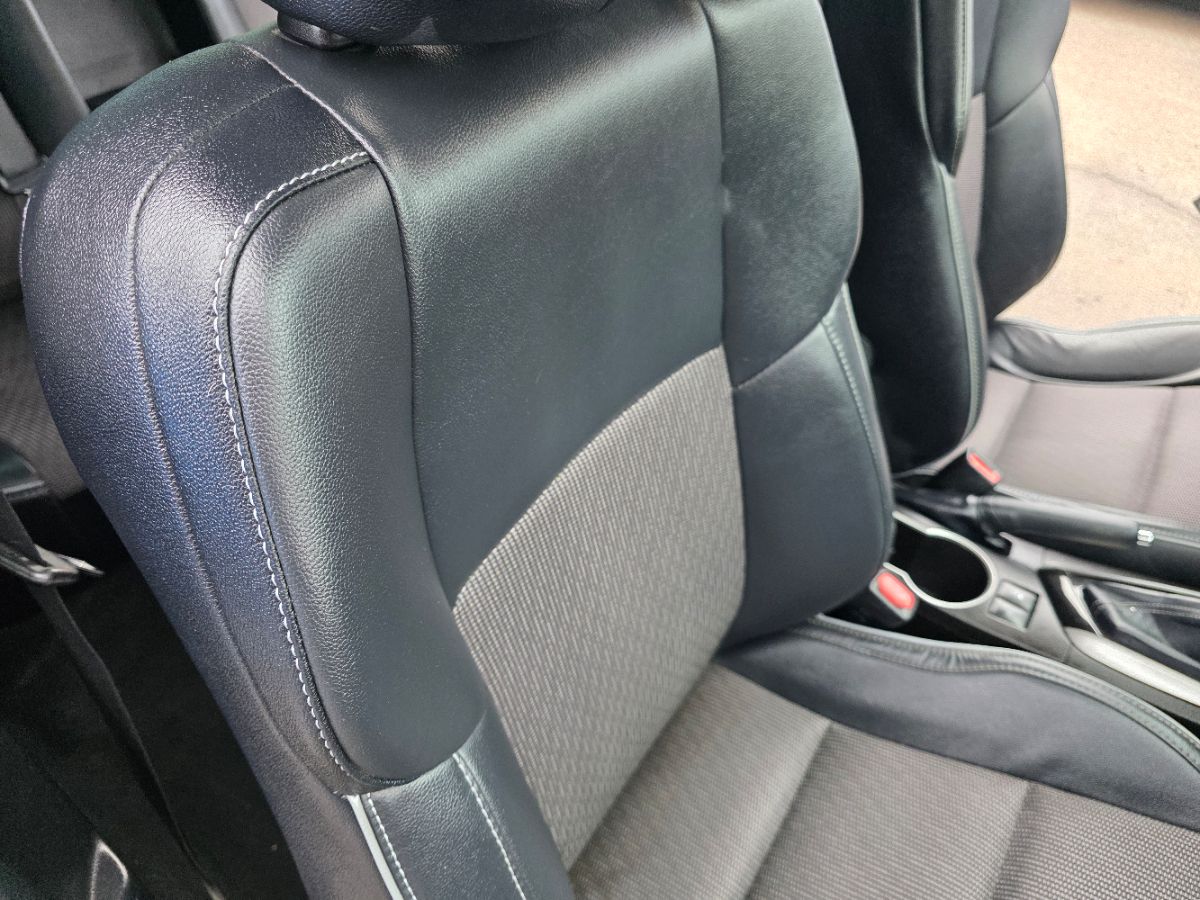 2016 Toyota Corolla Plus photo 21
