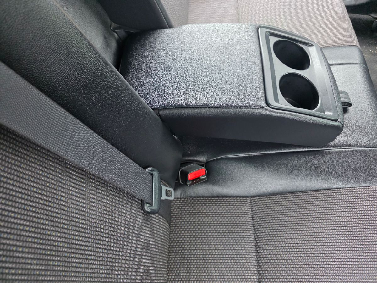 2016 Toyota Corolla Plus photo 23