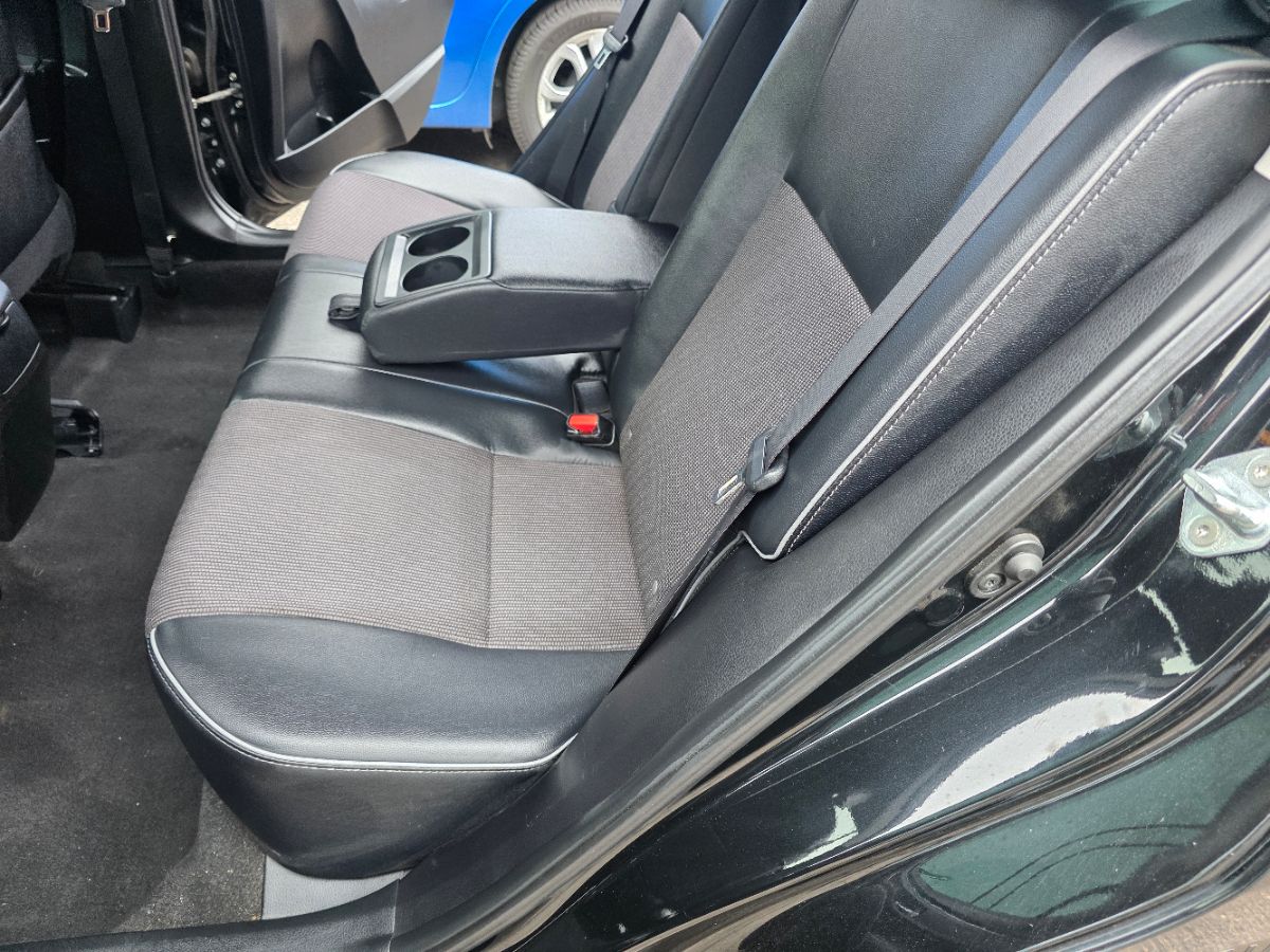 2016 Toyota Corolla Plus photo 26