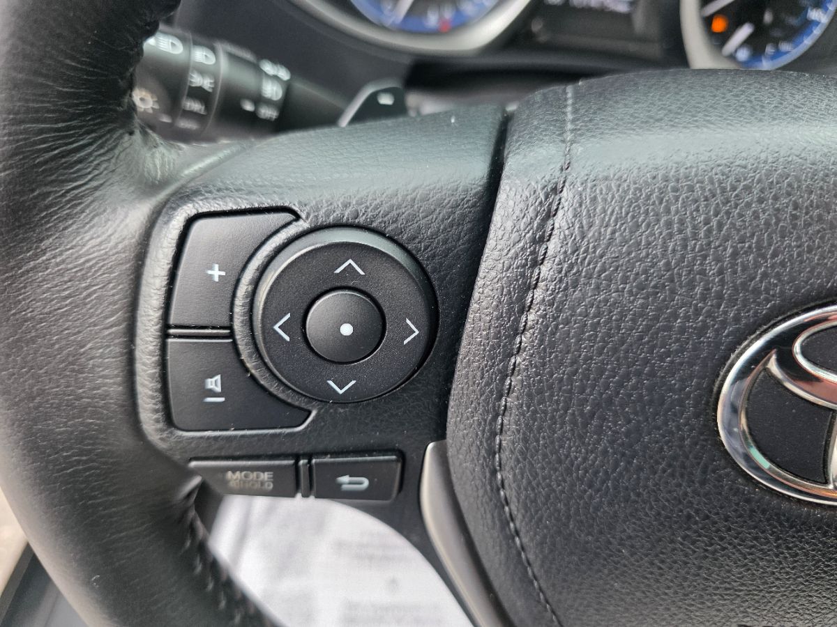 2016 Toyota Corolla Plus photo 36
