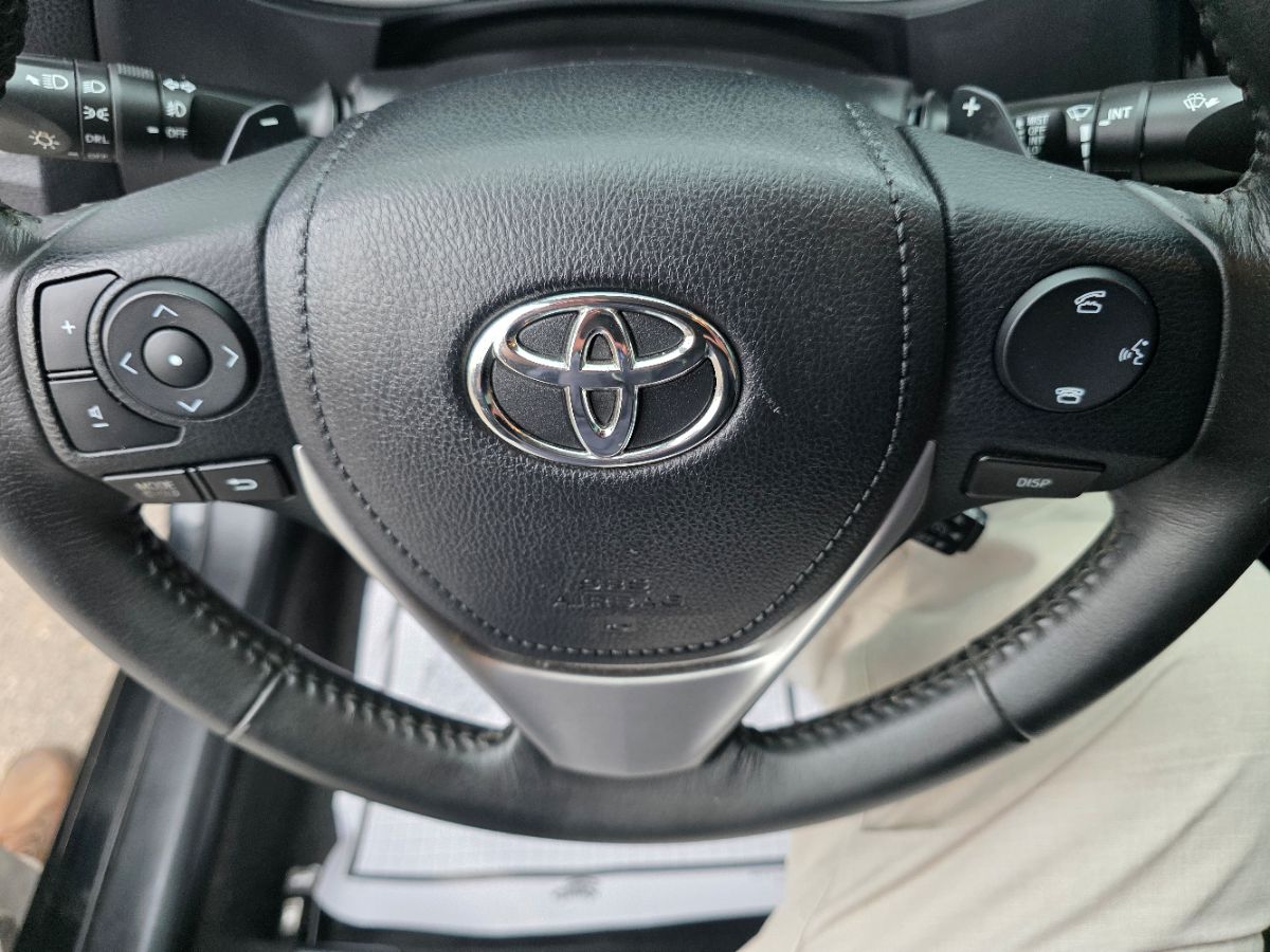 2016 Toyota Corolla Plus photo 46