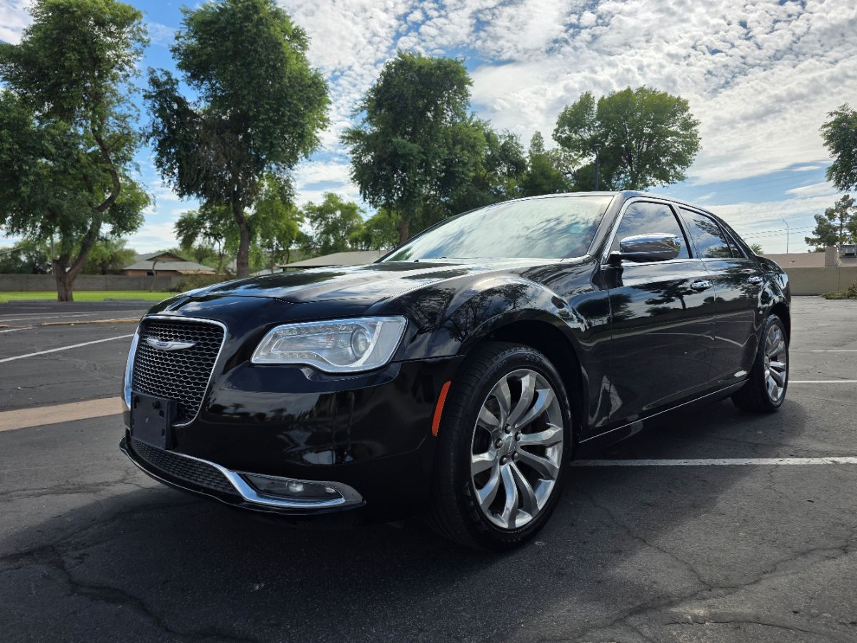 2019 Chrysler 300 Limited photo 5