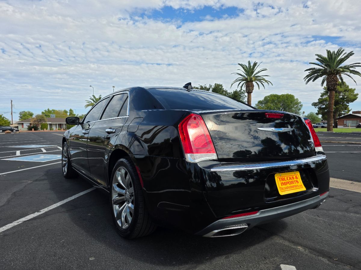 2019 Chrysler 300 Limited photo 6
