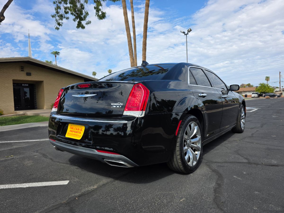 2019 Chrysler 300 Limited photo 9