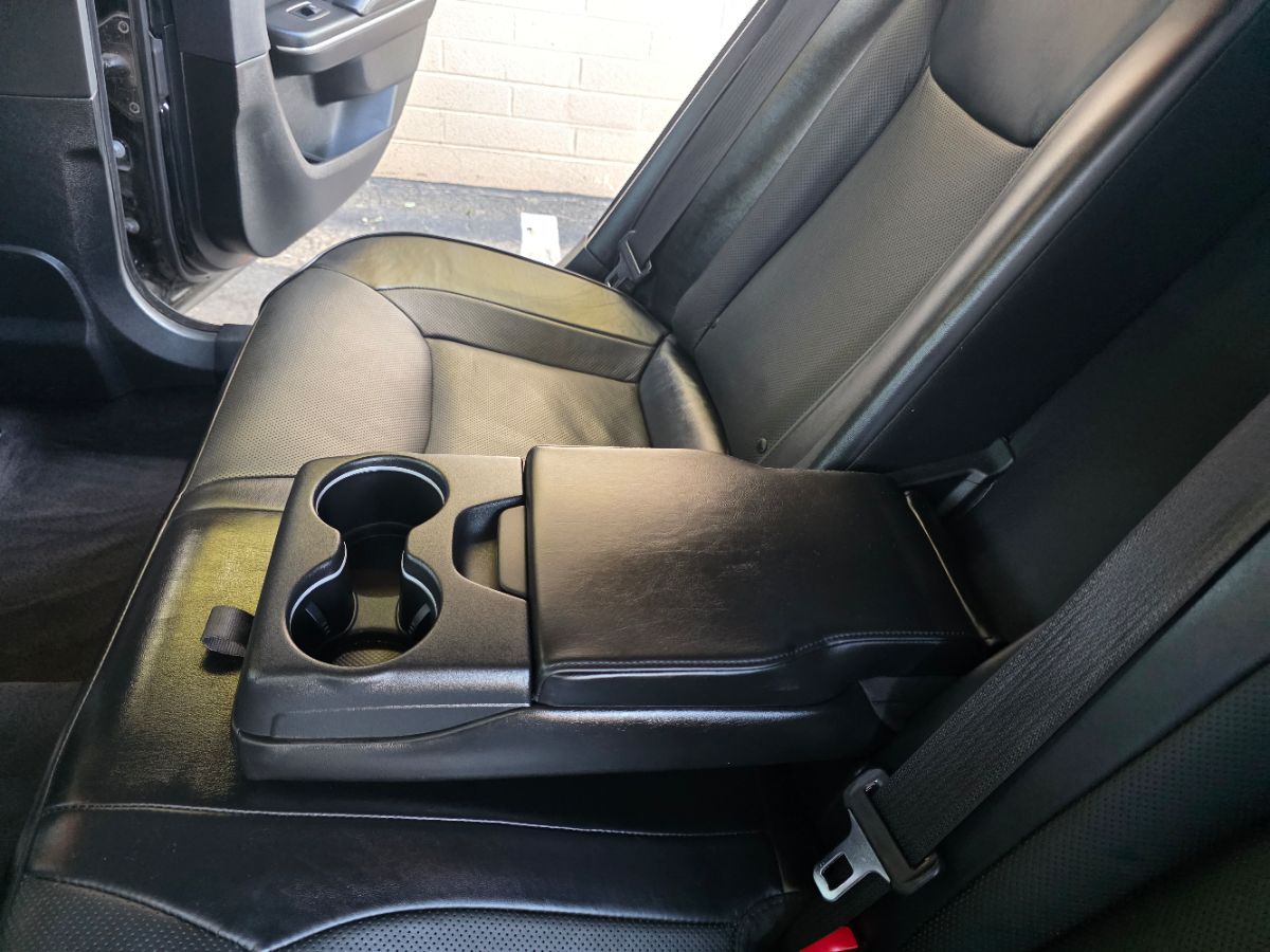 2019 Chrysler 300 Limited photo 21