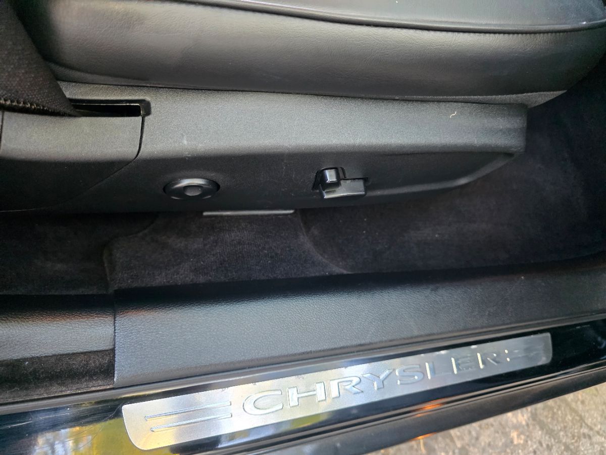 2019 Chrysler 300 Limited photo 31