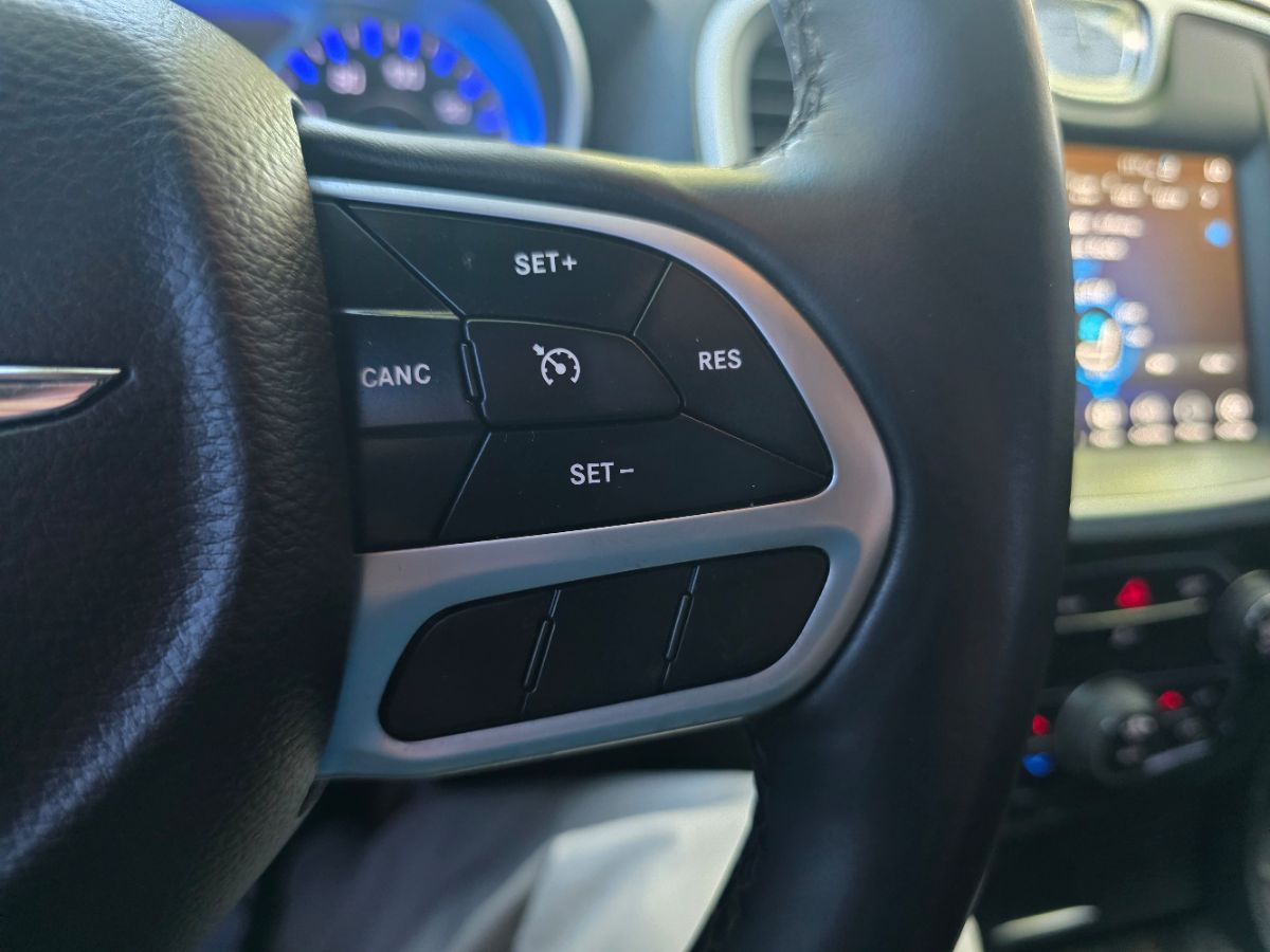2019 Chrysler 300 Limited photo 35