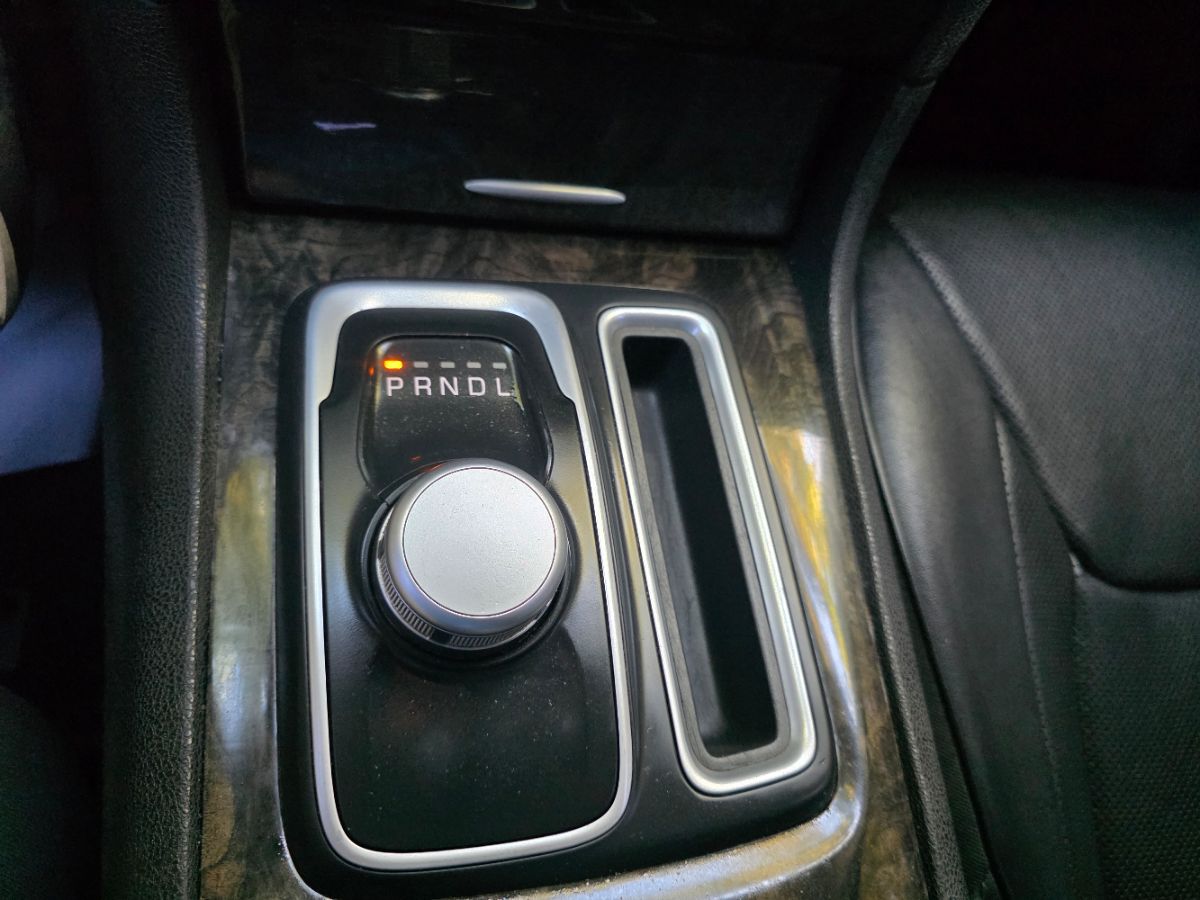 2019 Chrysler 300 Limited photo 38