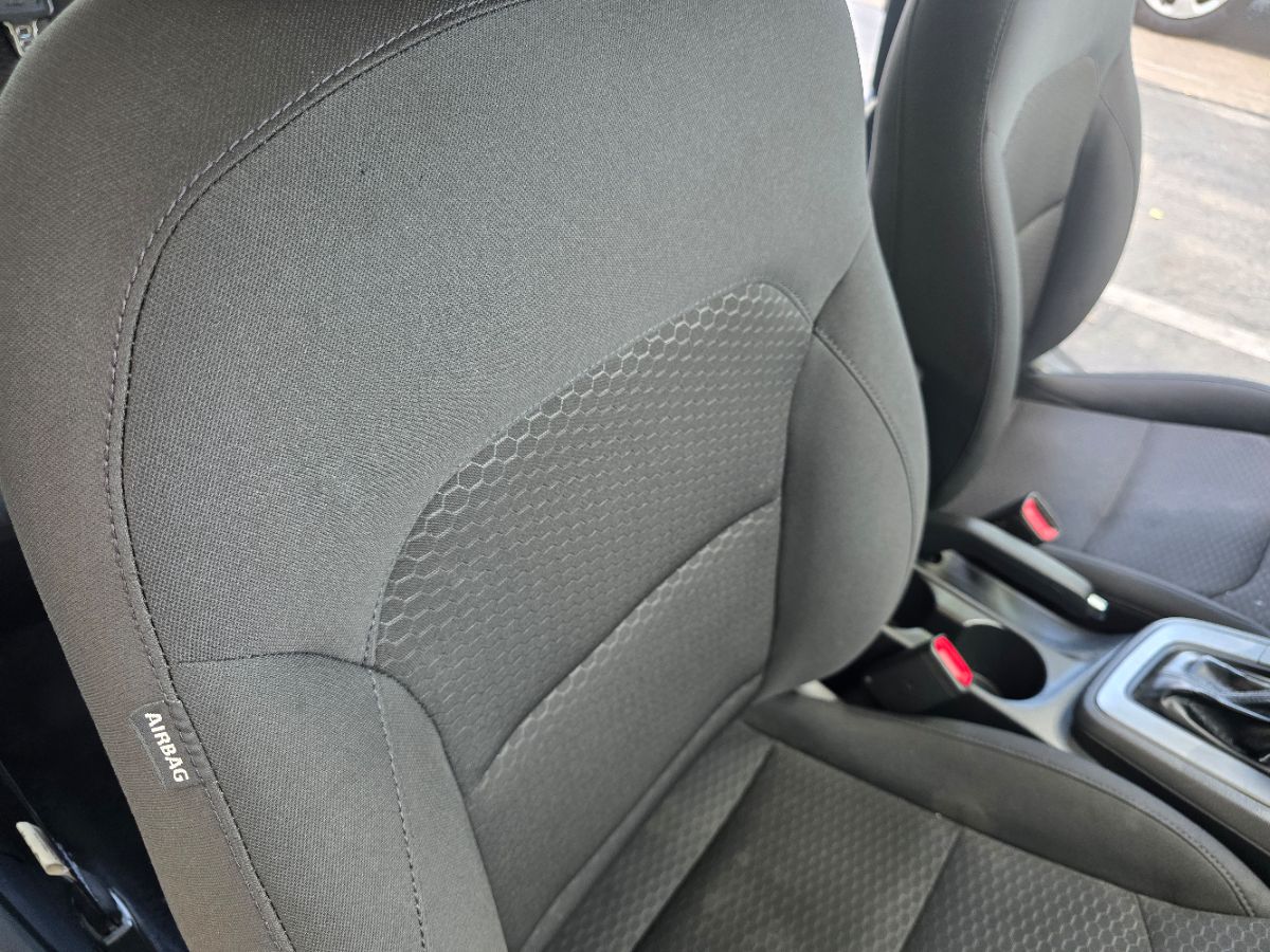 2020 Hyundai Elantra SEL photo 16