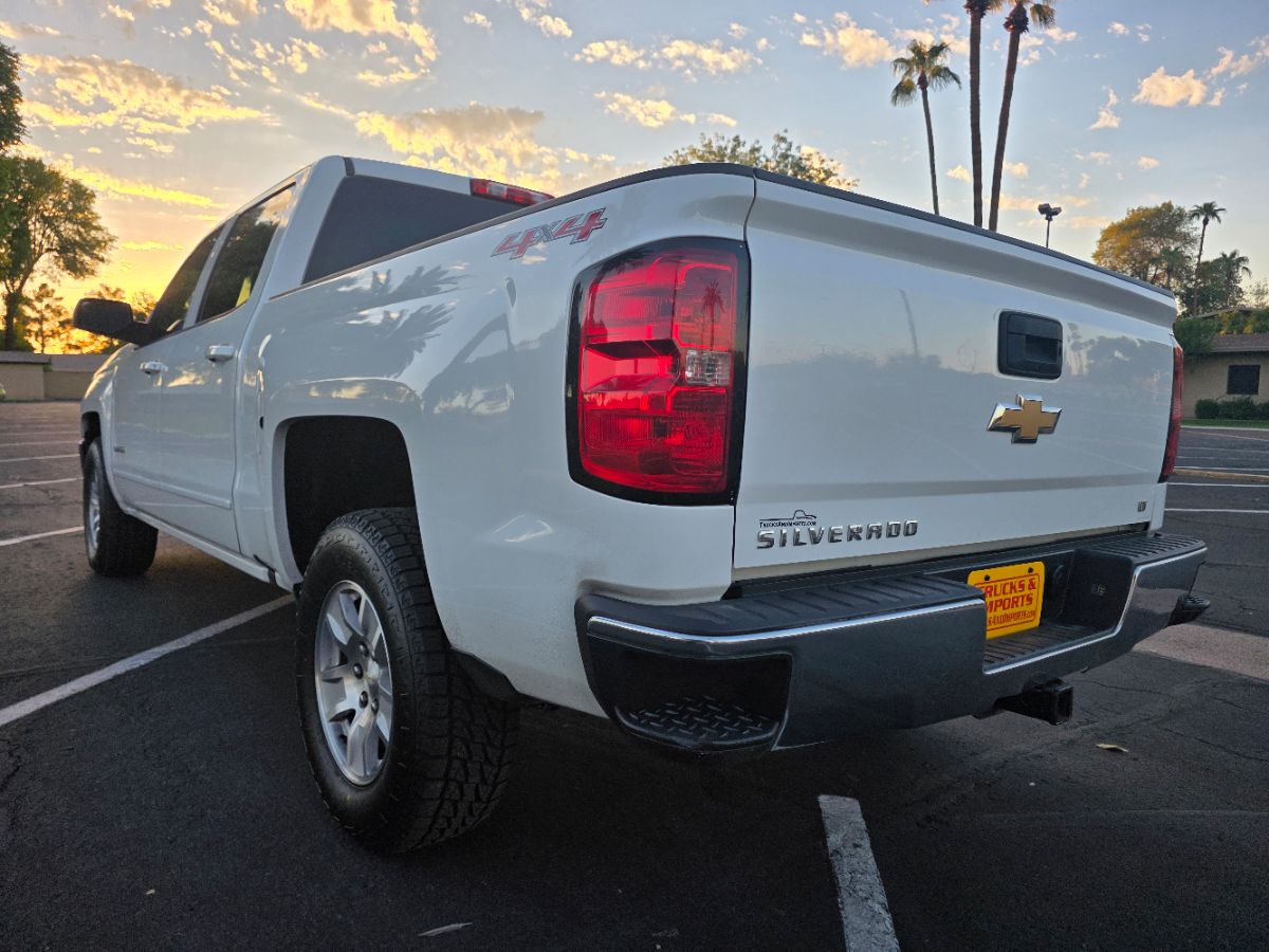 2017 Chevrolet Silverado 1500 LT photo 5