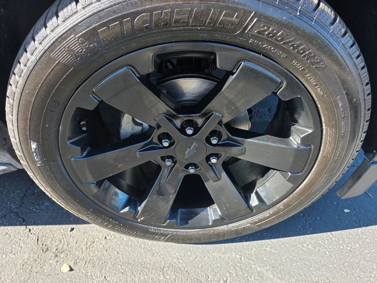 2017 Chevrolet Tahoe Premier photo 9