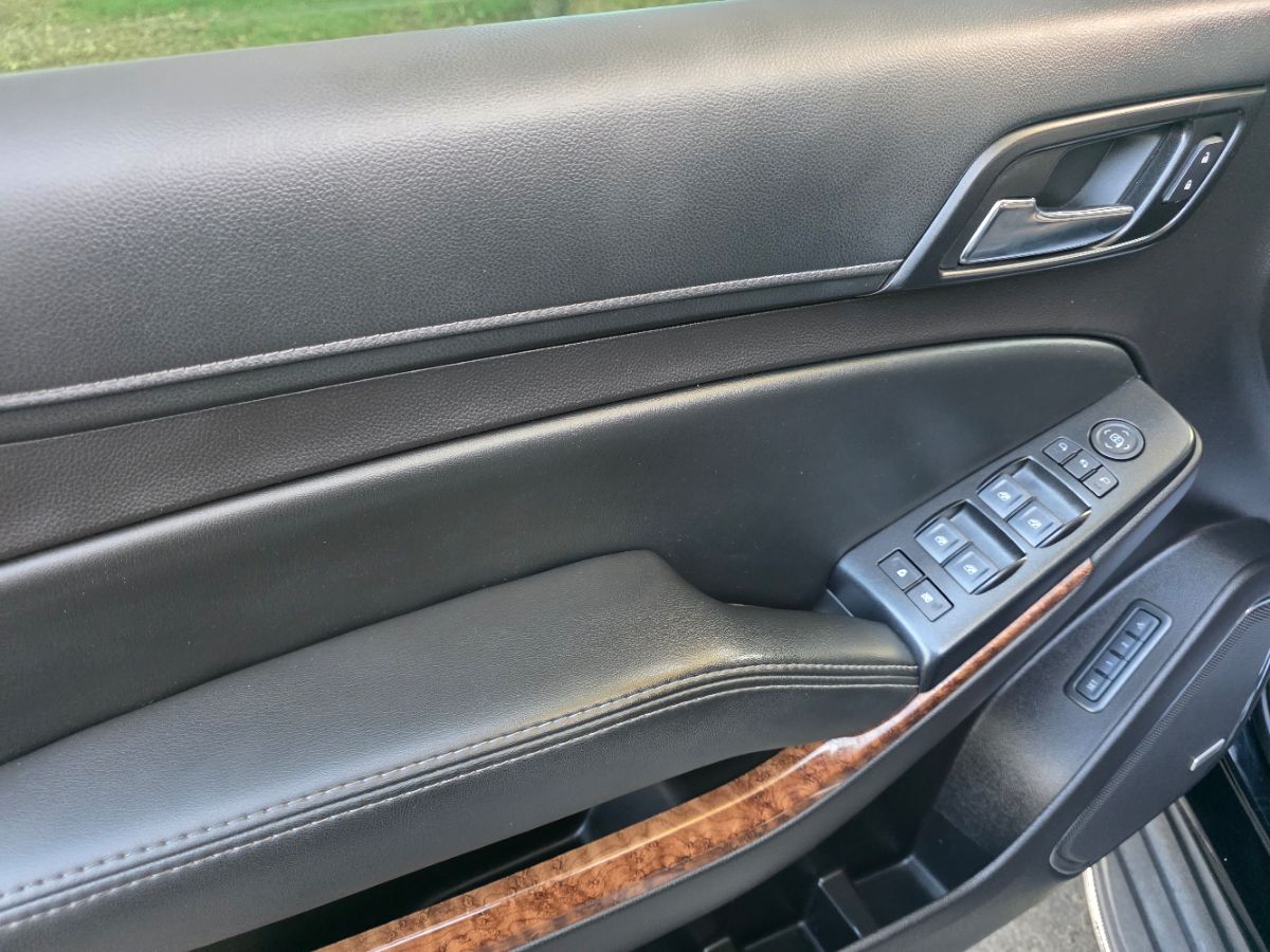 2017 Chevrolet Tahoe Premier photo 22