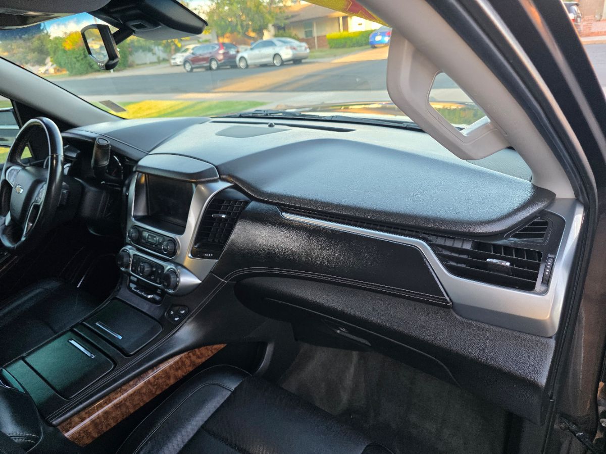 2015 Chevrolet Tahoe LTZ photo 24