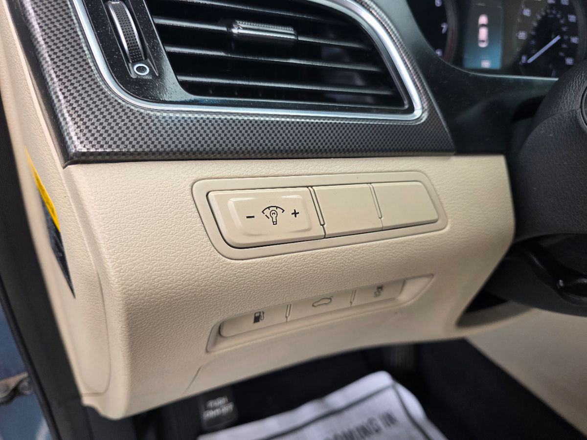 2015 Hyundai Sonata Limited Sport photo 7