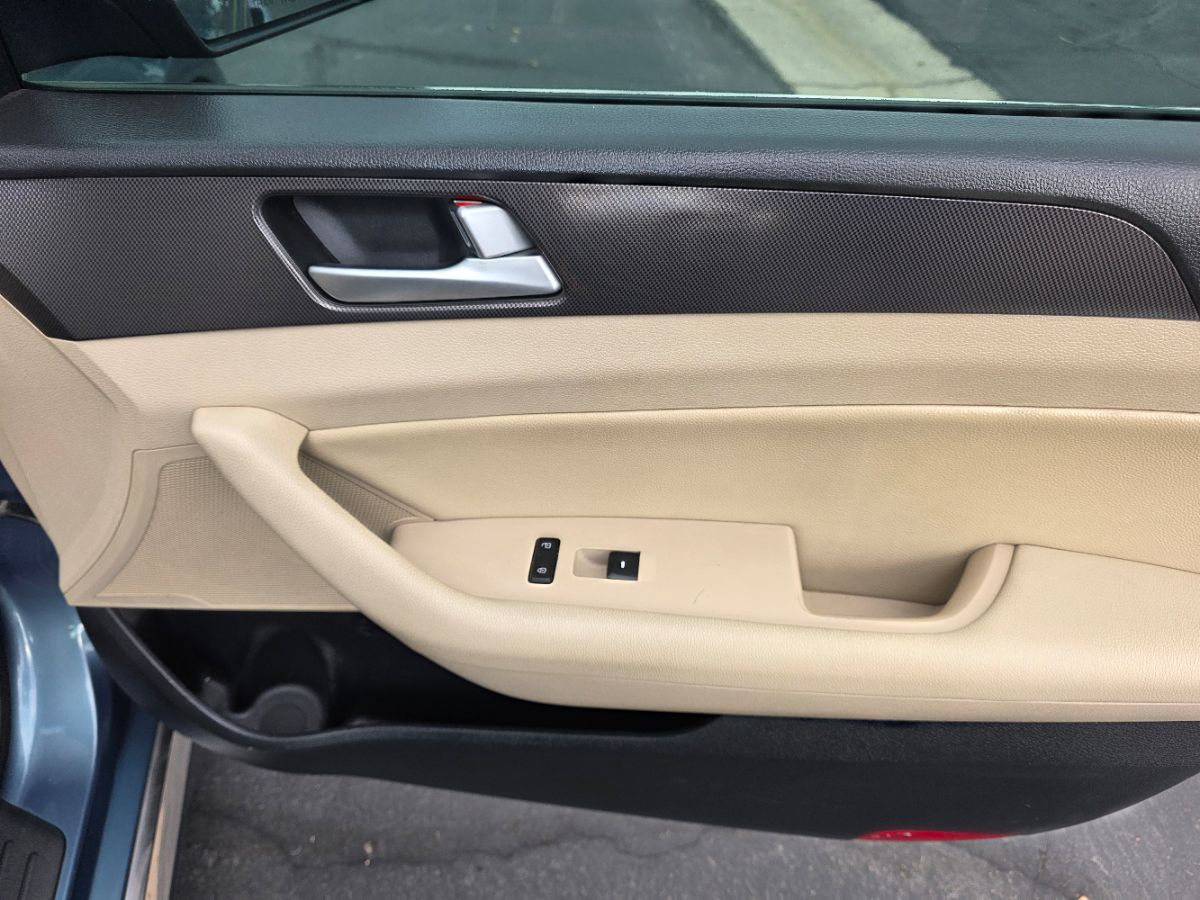2015 Hyundai Sonata Limited Sport photo 30
