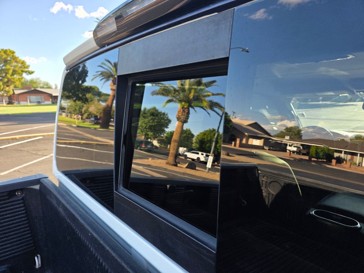 2018 Nissan Titan SV photo 8