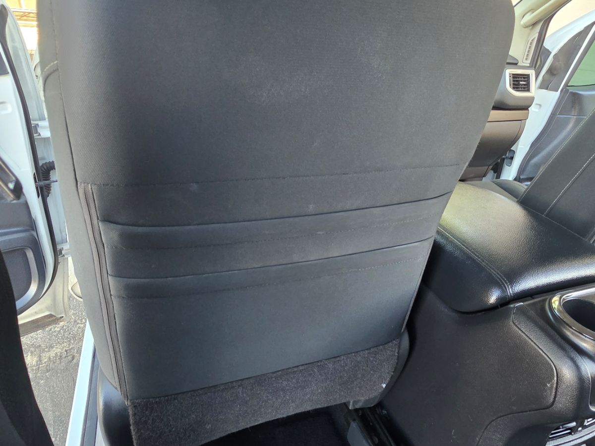 2018 Nissan Titan SV photo 23