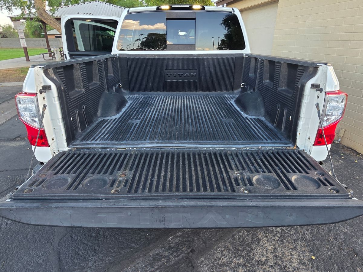 2018 Nissan Titan SV photo 47