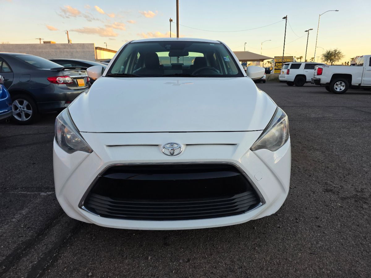 2017 Toyota Yaris iA photo 4