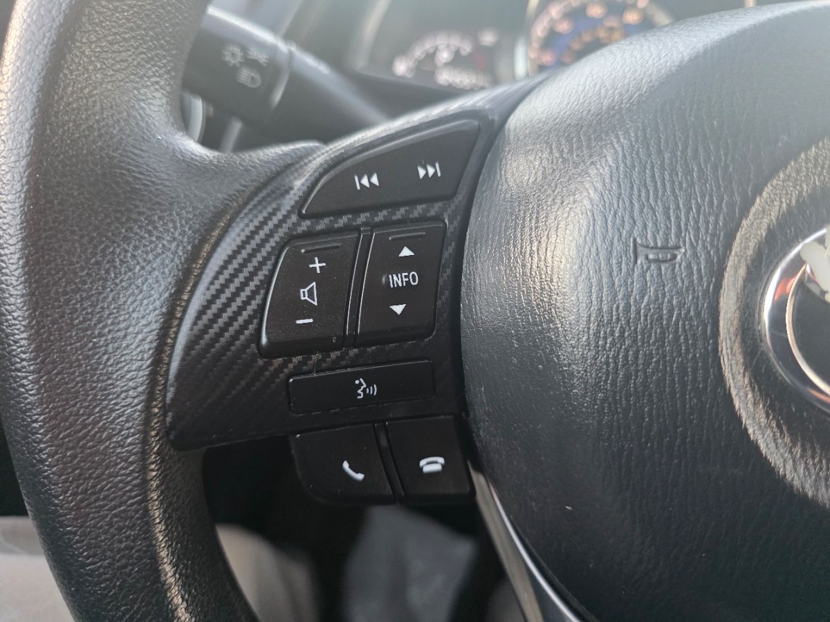 2017 Toyota Yaris iA photo 23