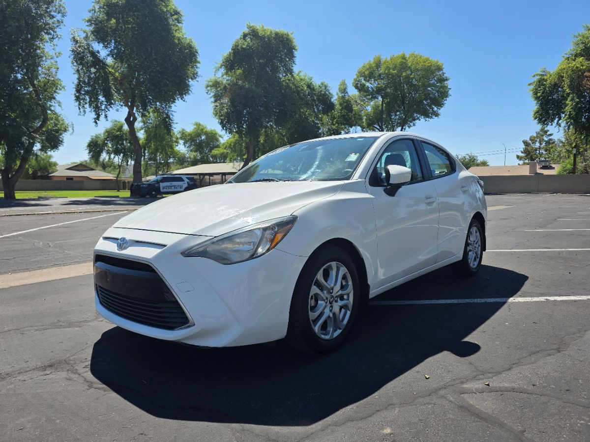 2017 Toyota Yaris iA photo 29