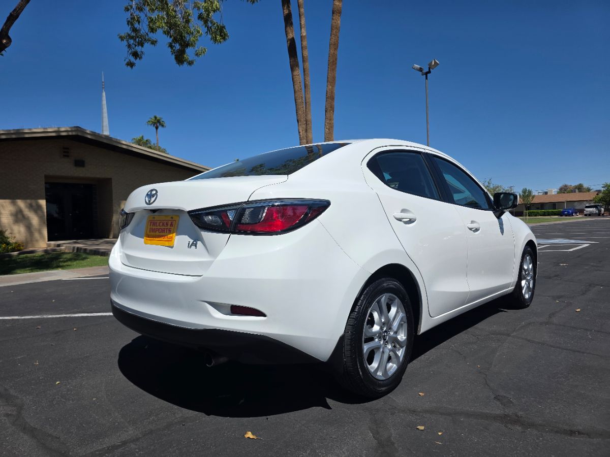 2017 Toyota Yaris iA photo 31
