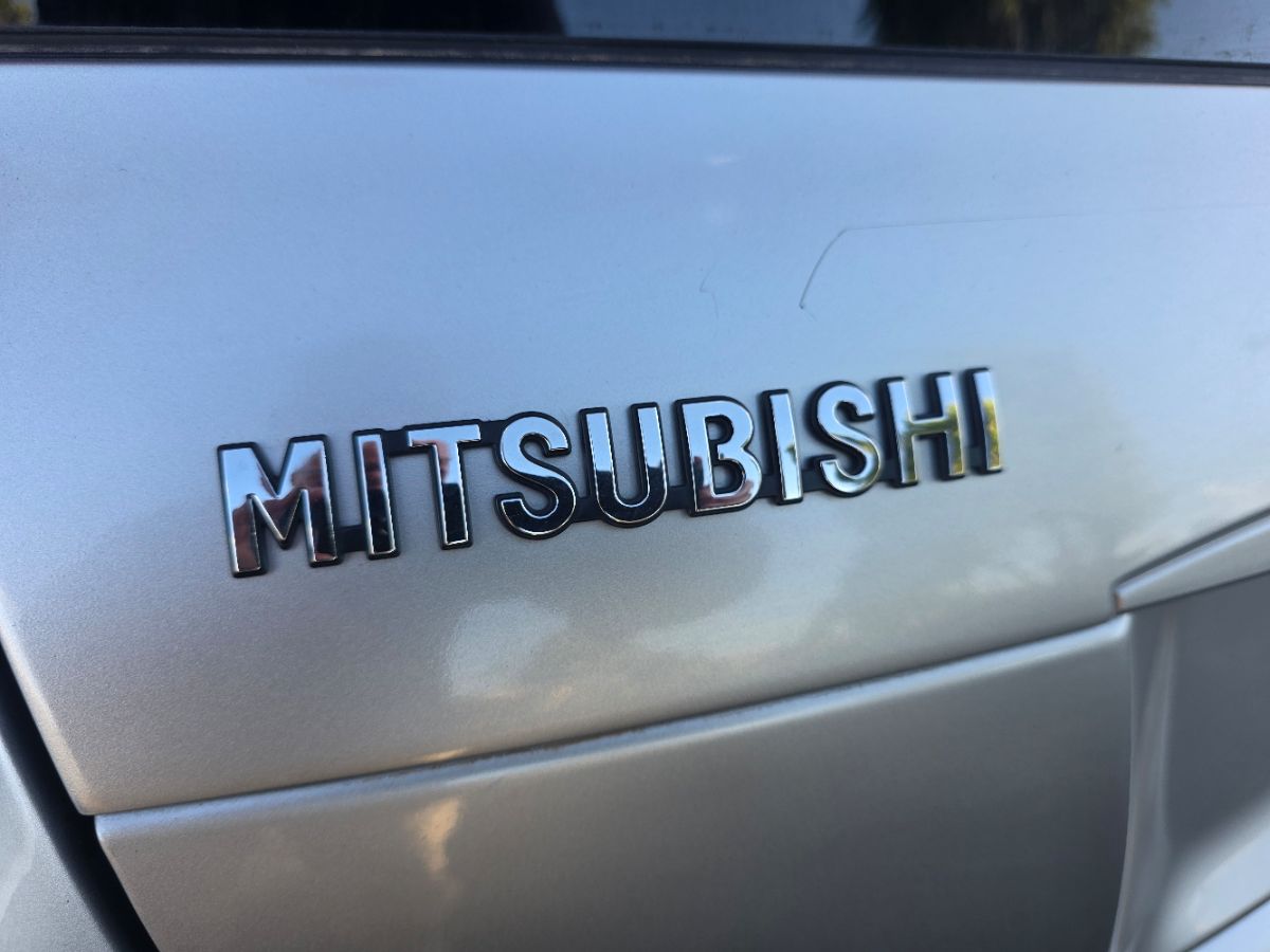 2018 Mitsubishi Eclipse Cross LE photo 5