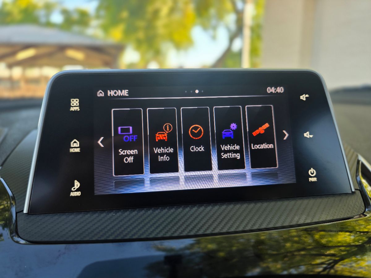 2018 Mitsubishi Eclipse Cross LE photo 16