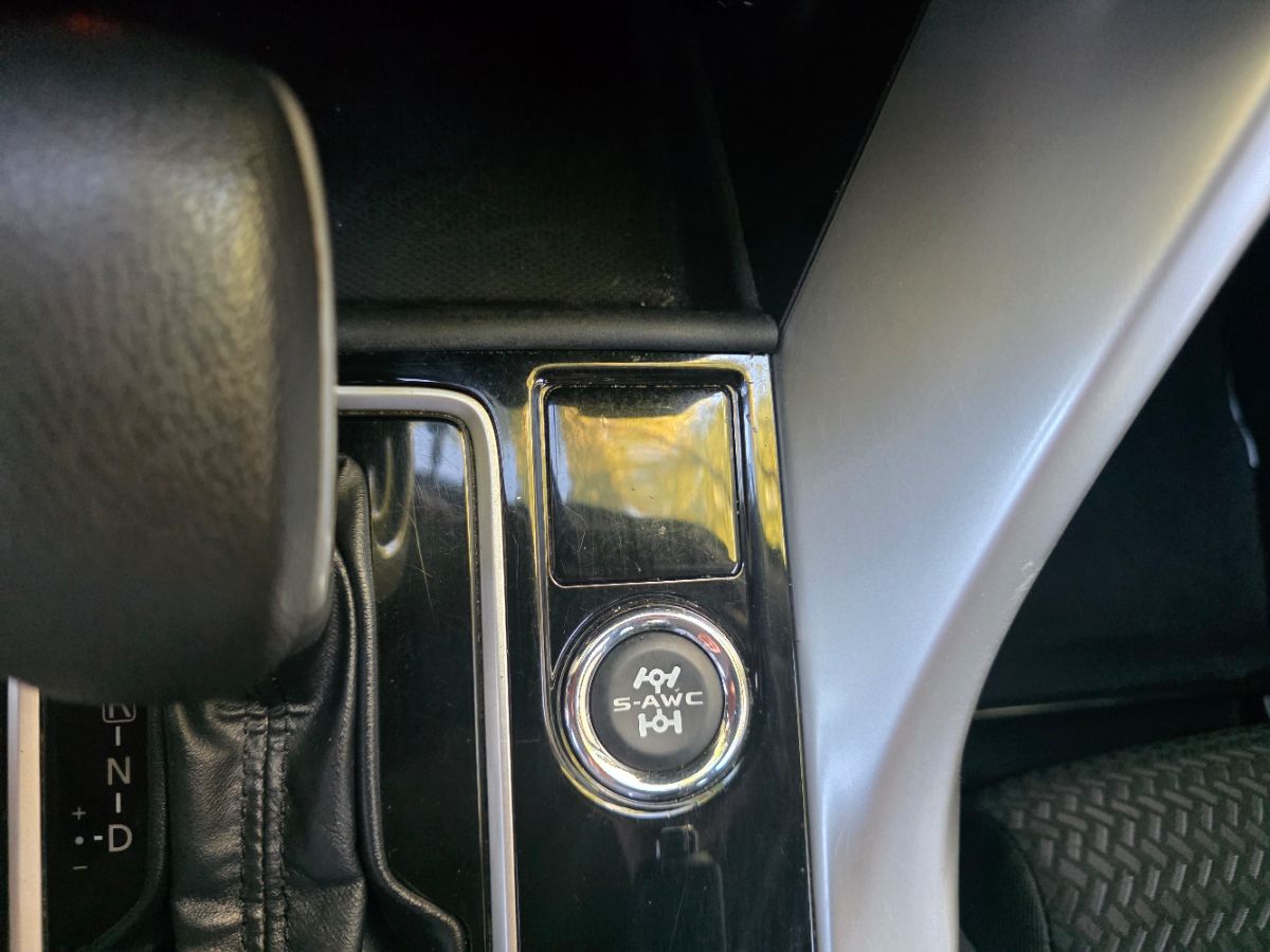 2018 Mitsubishi Eclipse Cross LE photo 19