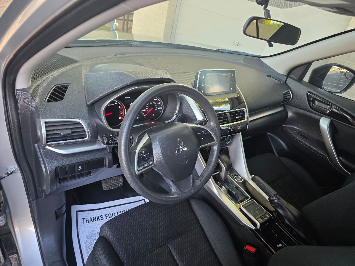 2018 Mitsubishi Eclipse Cross LE photo 29