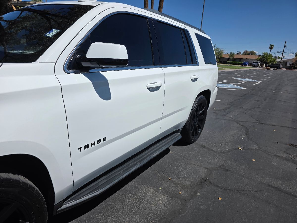 2017 Chevrolet Tahoe LT photo 5