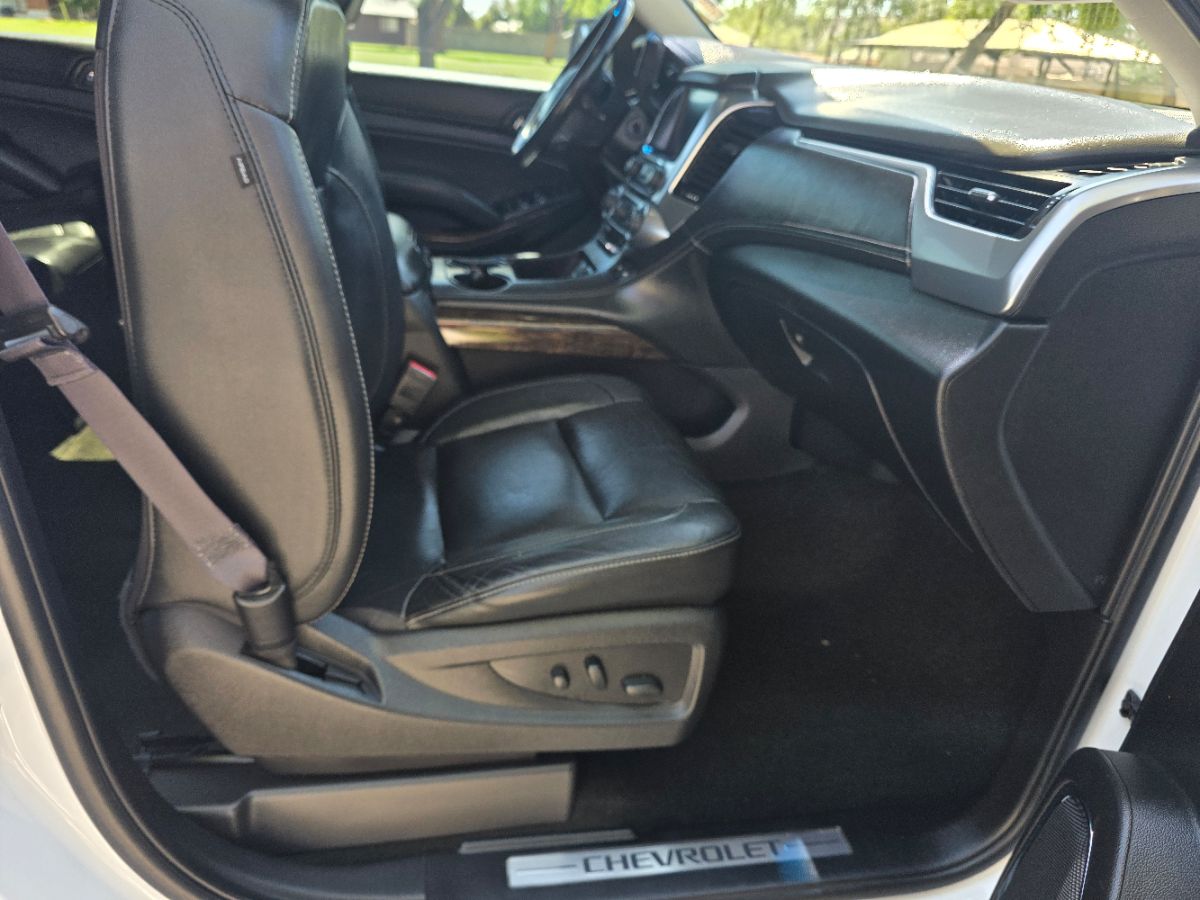 2017 Chevrolet Tahoe LT photo 12