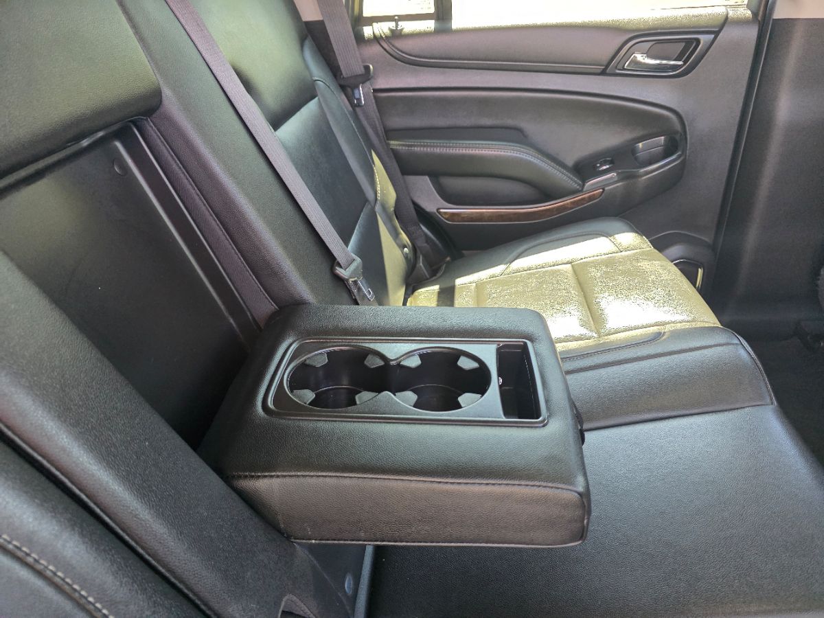 2017 Chevrolet Tahoe LT photo 17