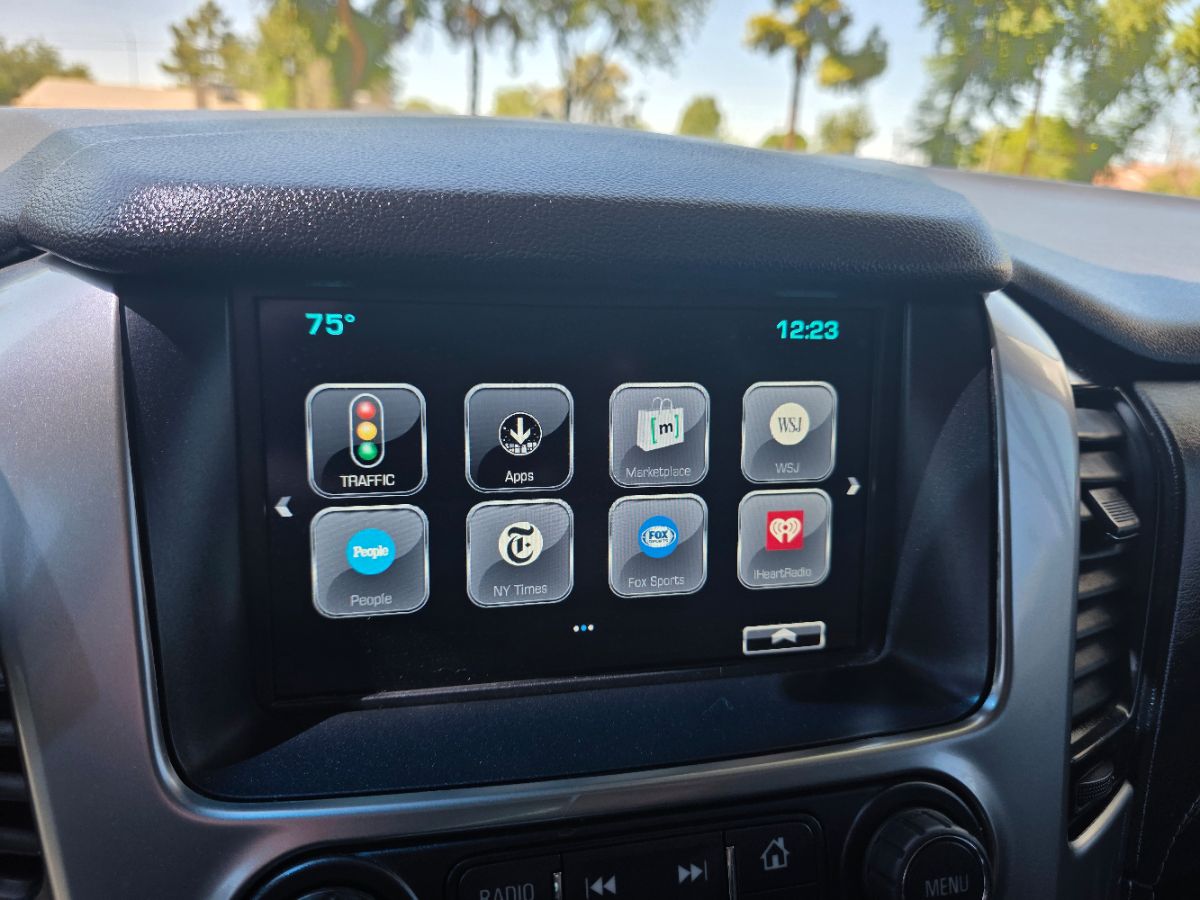 2017 Chevrolet Tahoe LT photo 27