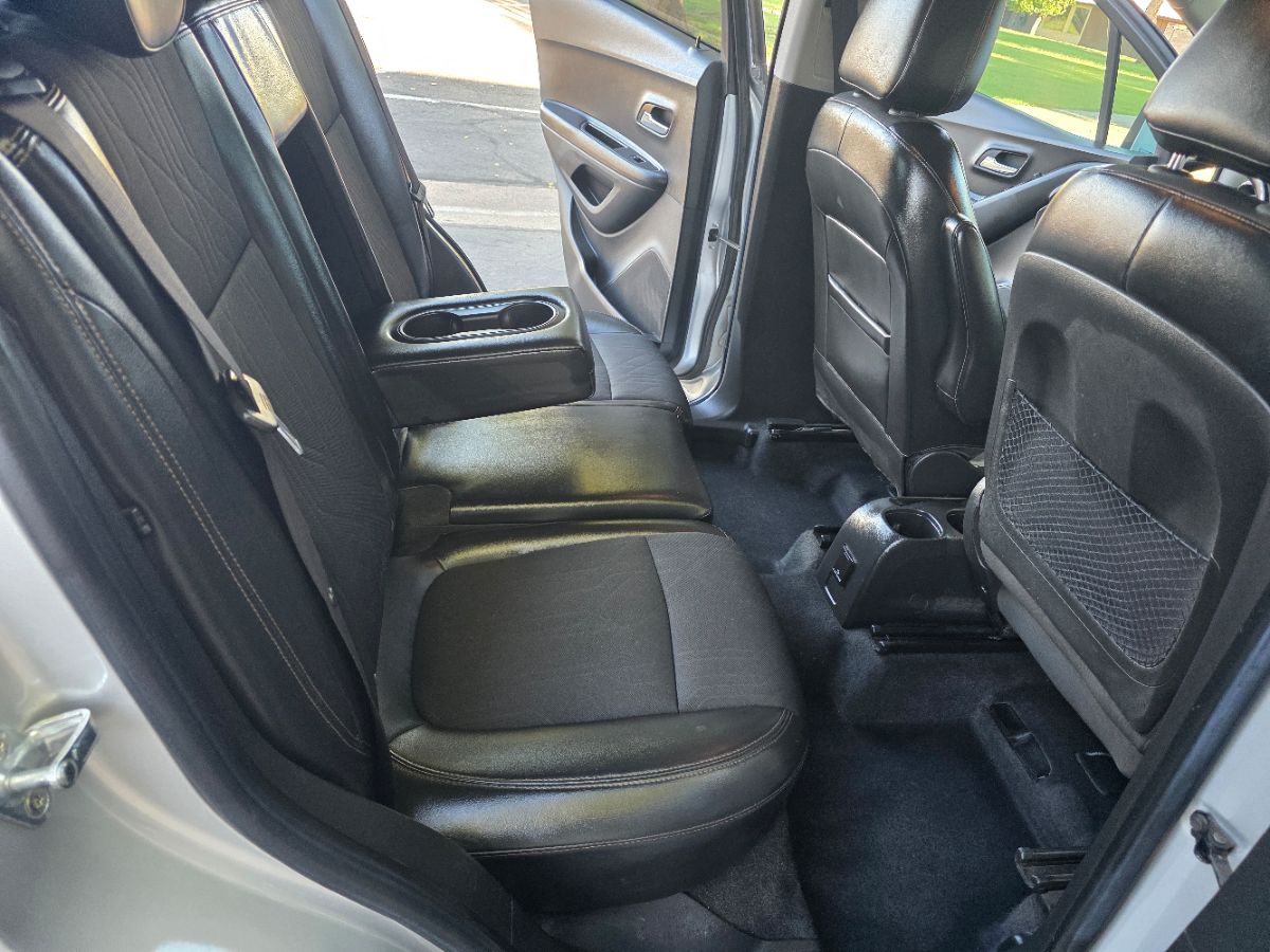2018 Chevrolet Trax LT photo 17