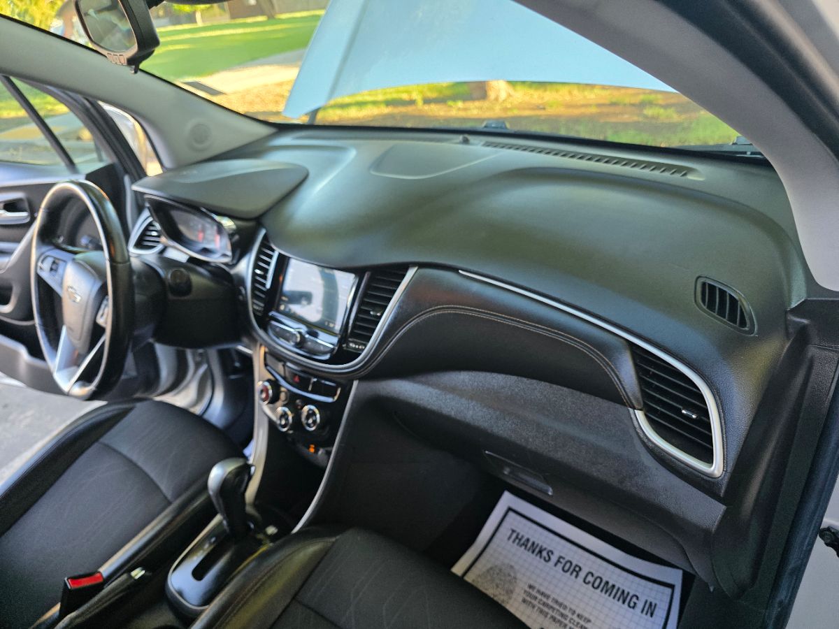 2018 Chevrolet Trax LT photo 25