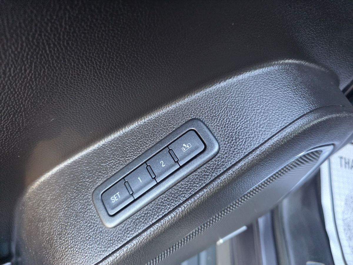2015 Gmc Yukon XL Denali photo 16