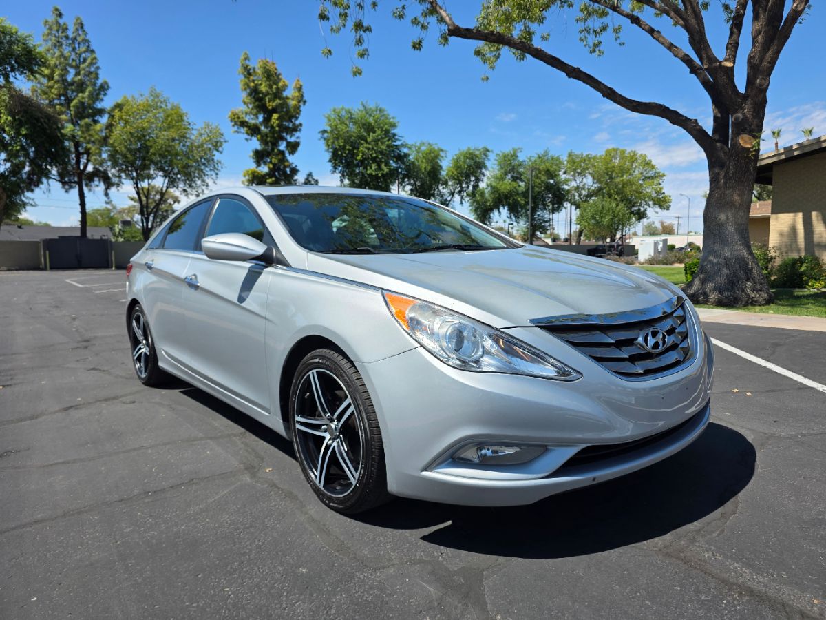 2012 Hyundai Sonata SE photo 8