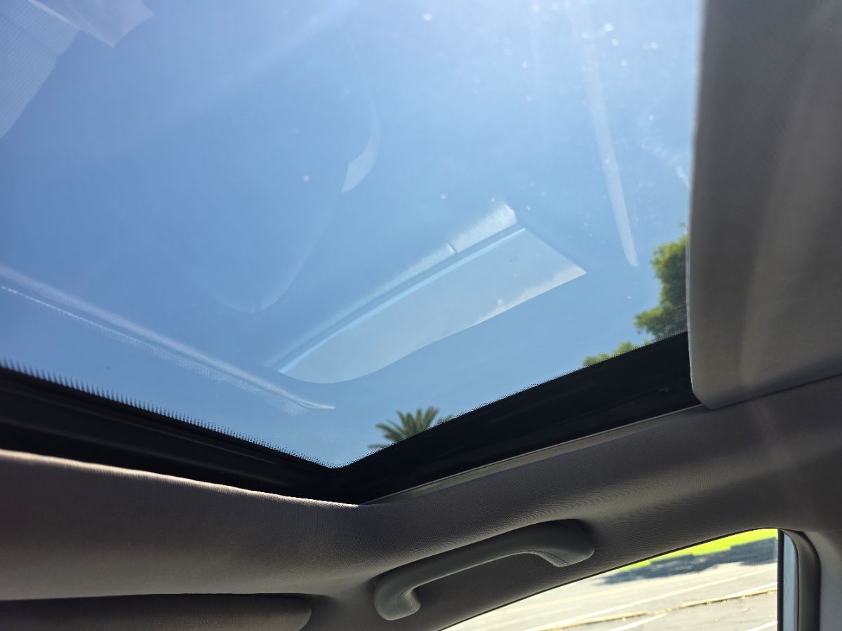 2012 Hyundai Sonata SE photo 3