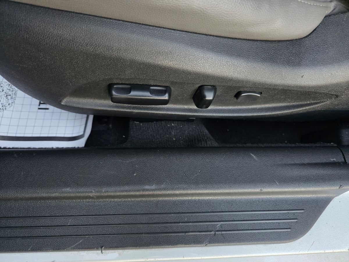 2012 Hyundai Sonata SE photo 27