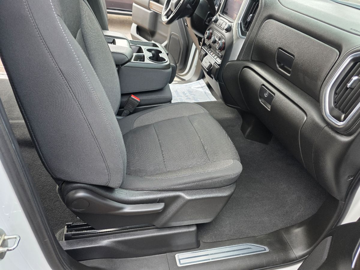 2021 Chevrolet Silverado 1500 LT photo 18