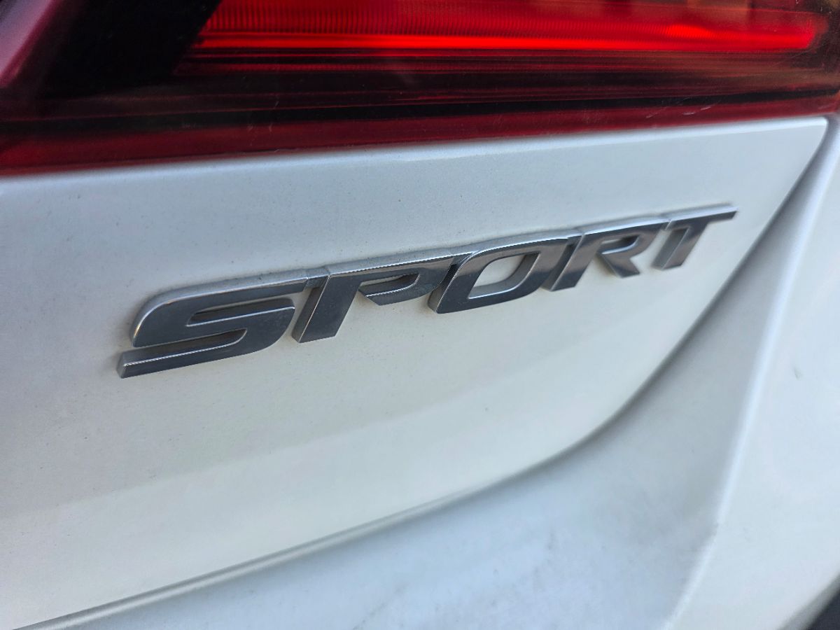 2016 Honda Accord Sport photo 4