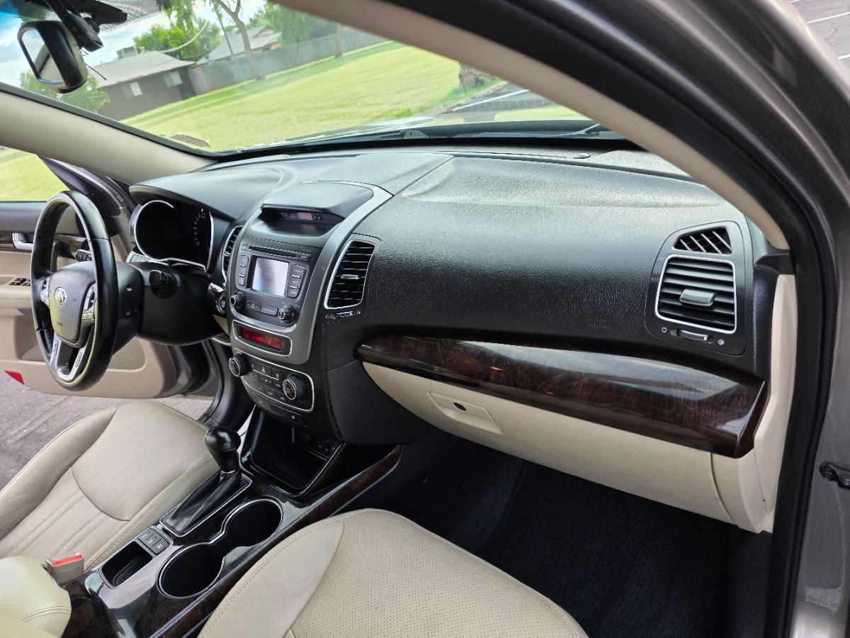 2015 Kia Sorento EX photo 22