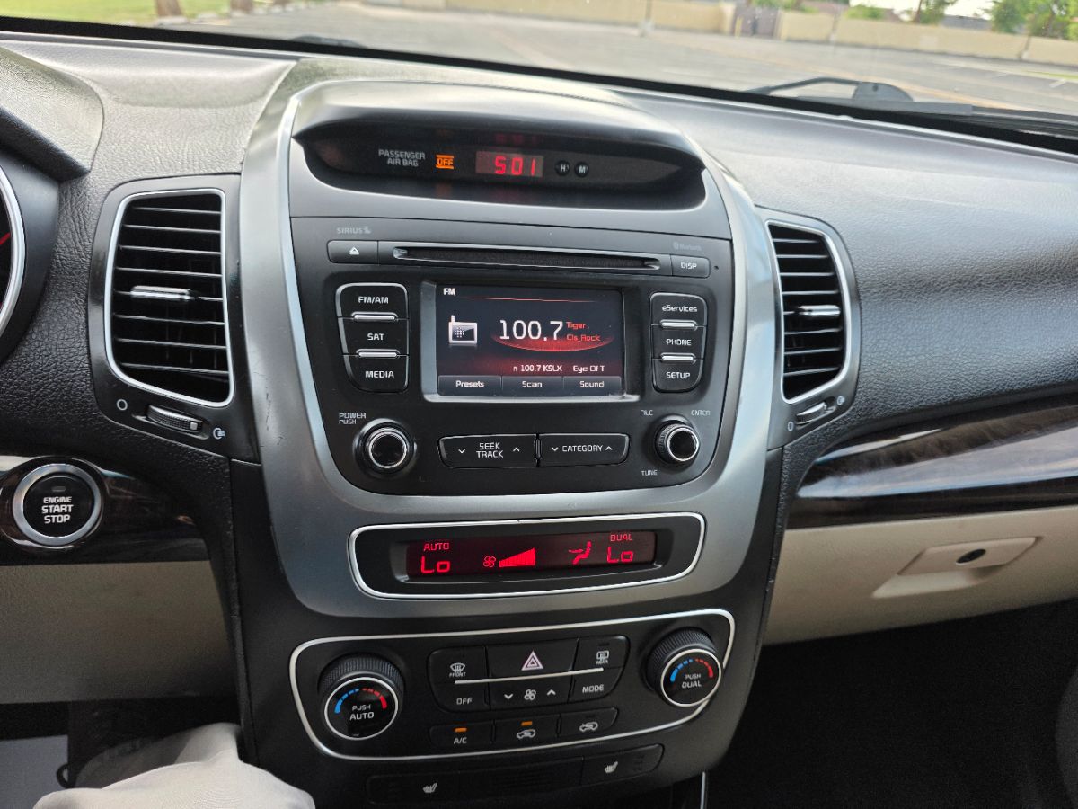 2015 Kia Sorento EX photo 40