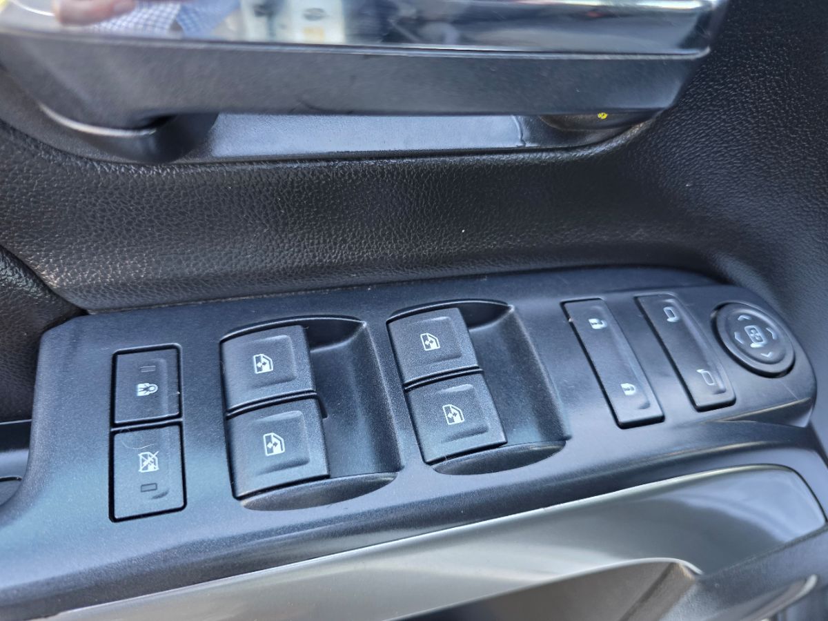 2018 Chevrolet Silverado 1500 LT Texas Edition photo 14