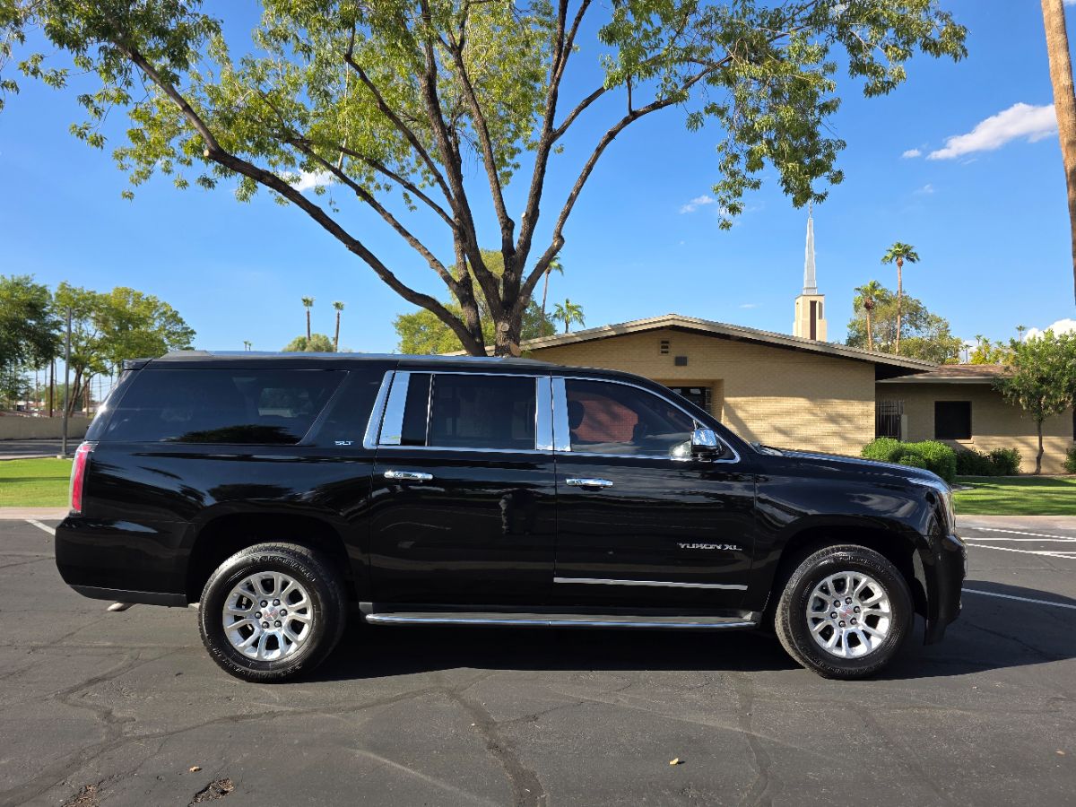 2016 Gmc Yukon XL SLT photo 3