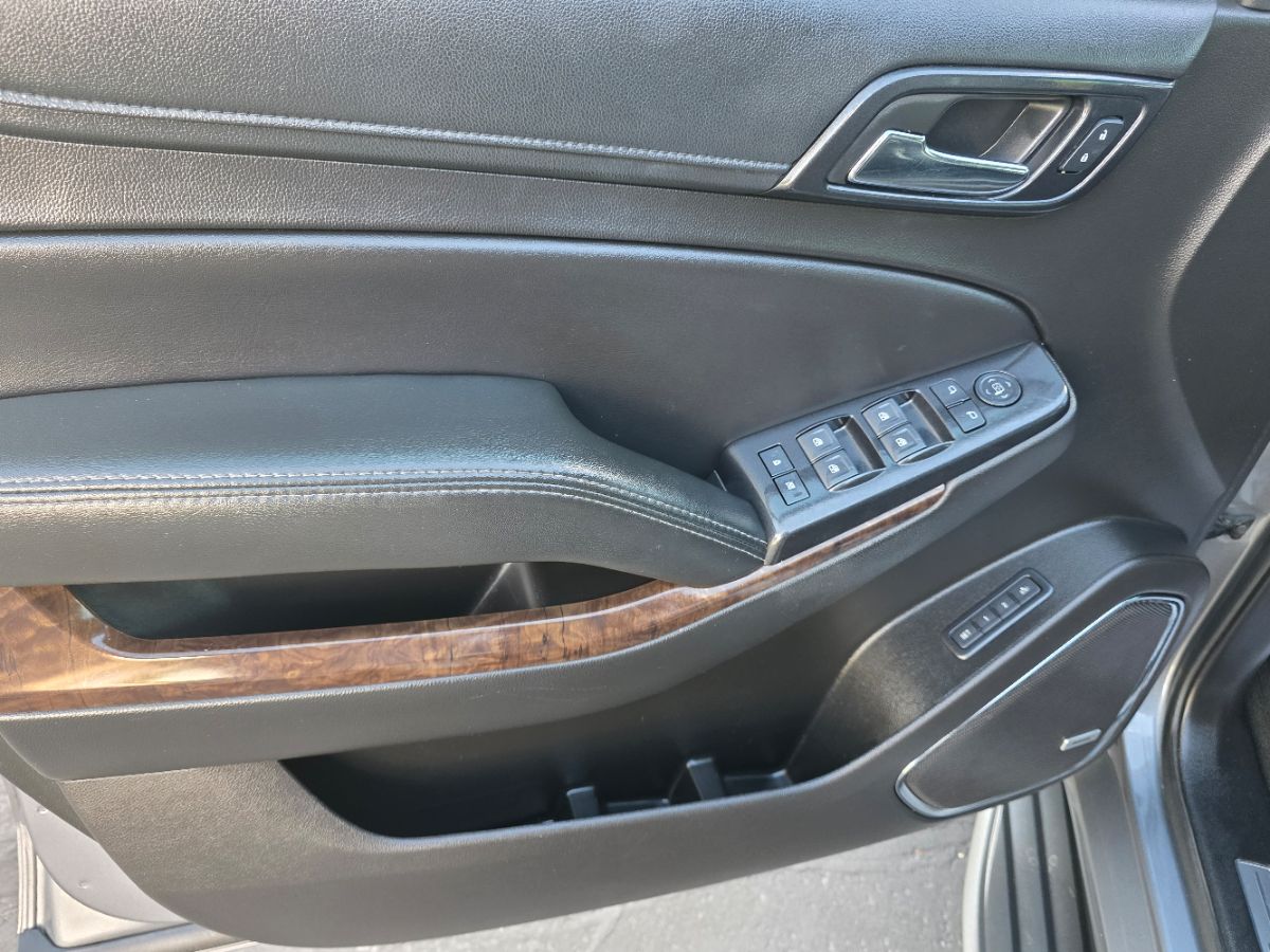 2018 Chevrolet Tahoe LT photo 20